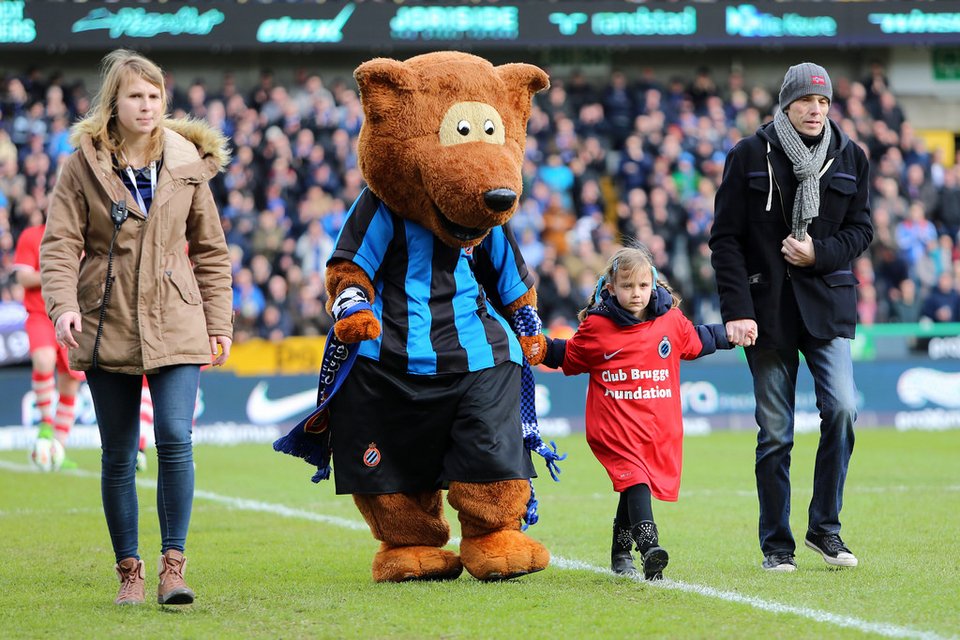 Συγκλόνισε όλο τον κόσμο: Ανέβαλε την ευθανασία του για μια ημέρα και βρέθηκε στο γήπεδο της αγαπημένης του ομάδας [εικόνες & βίντεο] | iefimerida.gr 5