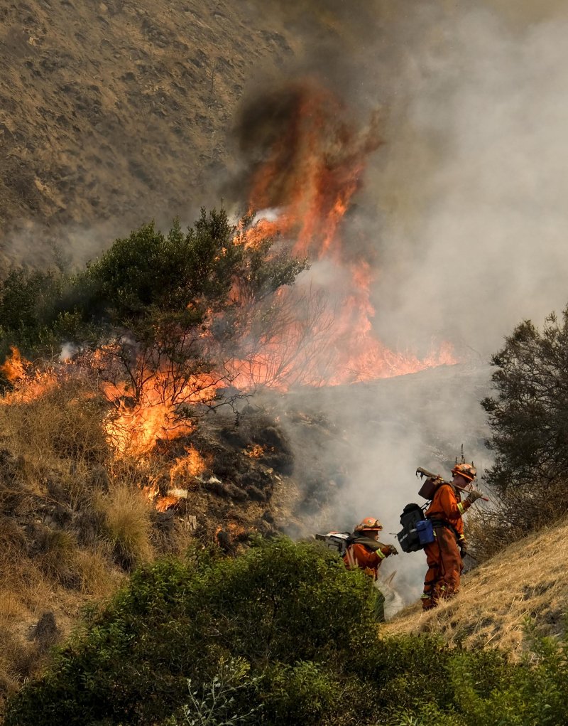 Μεγάλη πυρκαγιά στο Λος Αντζελες -Εκκενώθηκαν τουλάχιστον 500 σπίτια [εικόνες & βίντεο] | iefimerida.gr 2