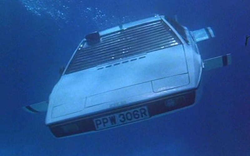Lotus Esprit: Το σπορ αυτοκίνητο - υποβρύχιο του James Bond πωλείται | iefimerida.gr 2