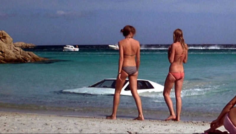 Lotus Esprit: Το σπορ αυτοκίνητο - υποβρύχιο του James Bond πωλείται | iefimerida.gr 3