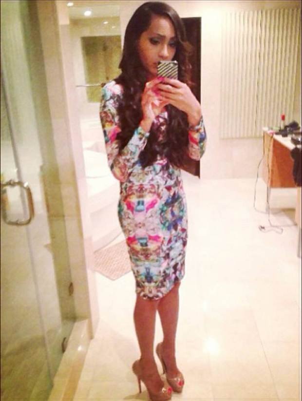 Εγκαταλελειμμένο γοβάκι Louboutin σε κυλιόμενη σκάλα - Η σύγχρονη σταχτοπούτα που αναζητούσε όλο το Twitter [εικόνες] | iefimerida.gr 3