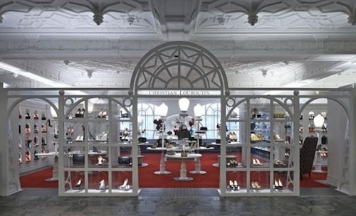 Το συγκλονιστικό κατάστημα του Christian Louboutin που κάνει τις γυναίκες να «κλαίνε» για ένα ζευγάρι γόβες [εικόνες] | iefimerida.gr 0