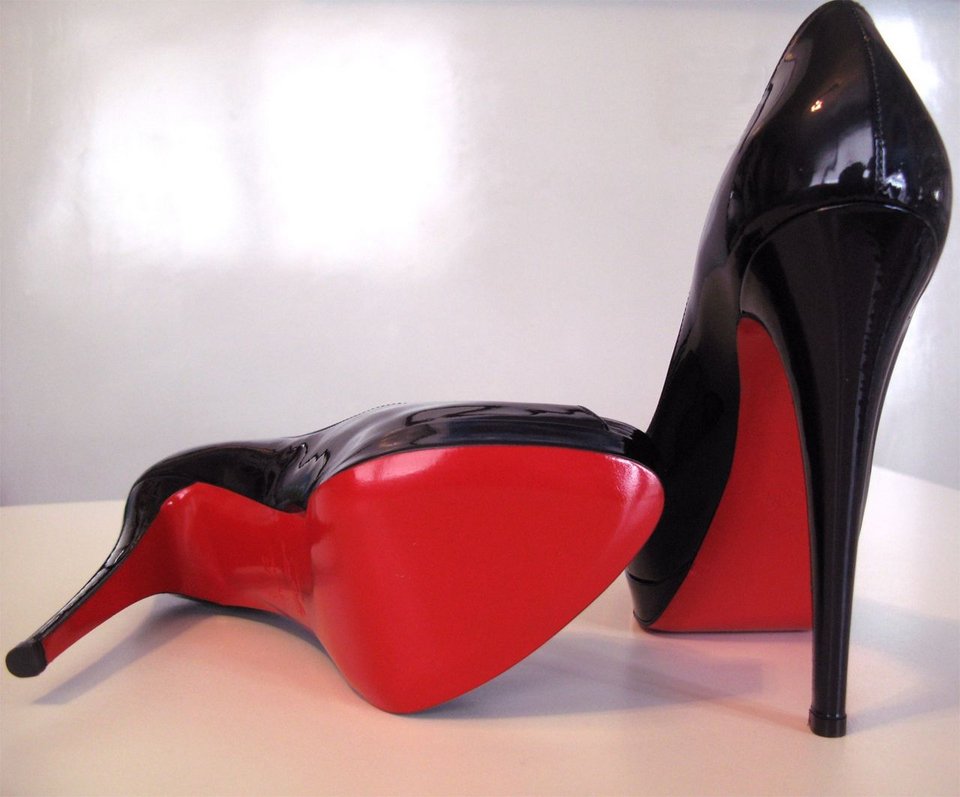 Ηττα Louboutin σε δικαστήριο, για τις κόκκινες σόλες -Τι αλλάζει | iefimerida.gr 1