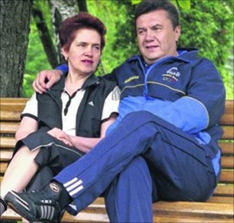 Αυτή είναι η κρυφή ερωμένη του Γιανουκόβιτς -Επί χρόνια κρατούσε κρυφό το δεσμό του με την όμορφη ξανθιά [εικόνες] | iefimerida.gr 14