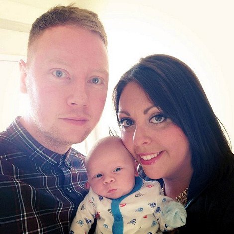 Πολύ σκληρός για να ποζάρει -Νεογέννητο «εκδικείται» τους γονείς του που προσπαθούν να του βγάλουν διαβατήριο [εικόνες]  | iefimerida.gr 4