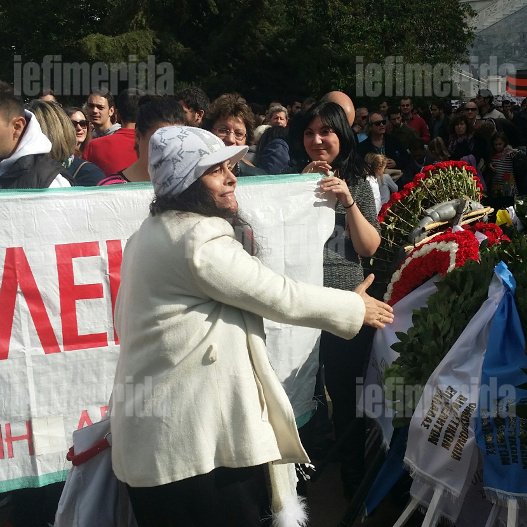  Εισβολή της Ελένης Λουκά στο Πολυτεχνείο: «Είναι επέτειος του... διαβόλου» [εικόνες] | iefimerida.gr 0