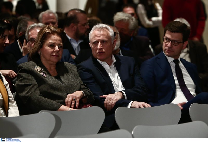 Από αριστερά: Λούκα Κατσέλη, Γιάννης Ραγκούσης, Αγγ. Τόλκας -Στην εκδήλωση στο ΚΠΙΣΝ με ομιλητή τον Εβο Μοράλες -Φωτογραφία: Intimenews/ΤΖΑΜΑΡΟΣ ΠΑΝΑΓΙΩΤΗΣ