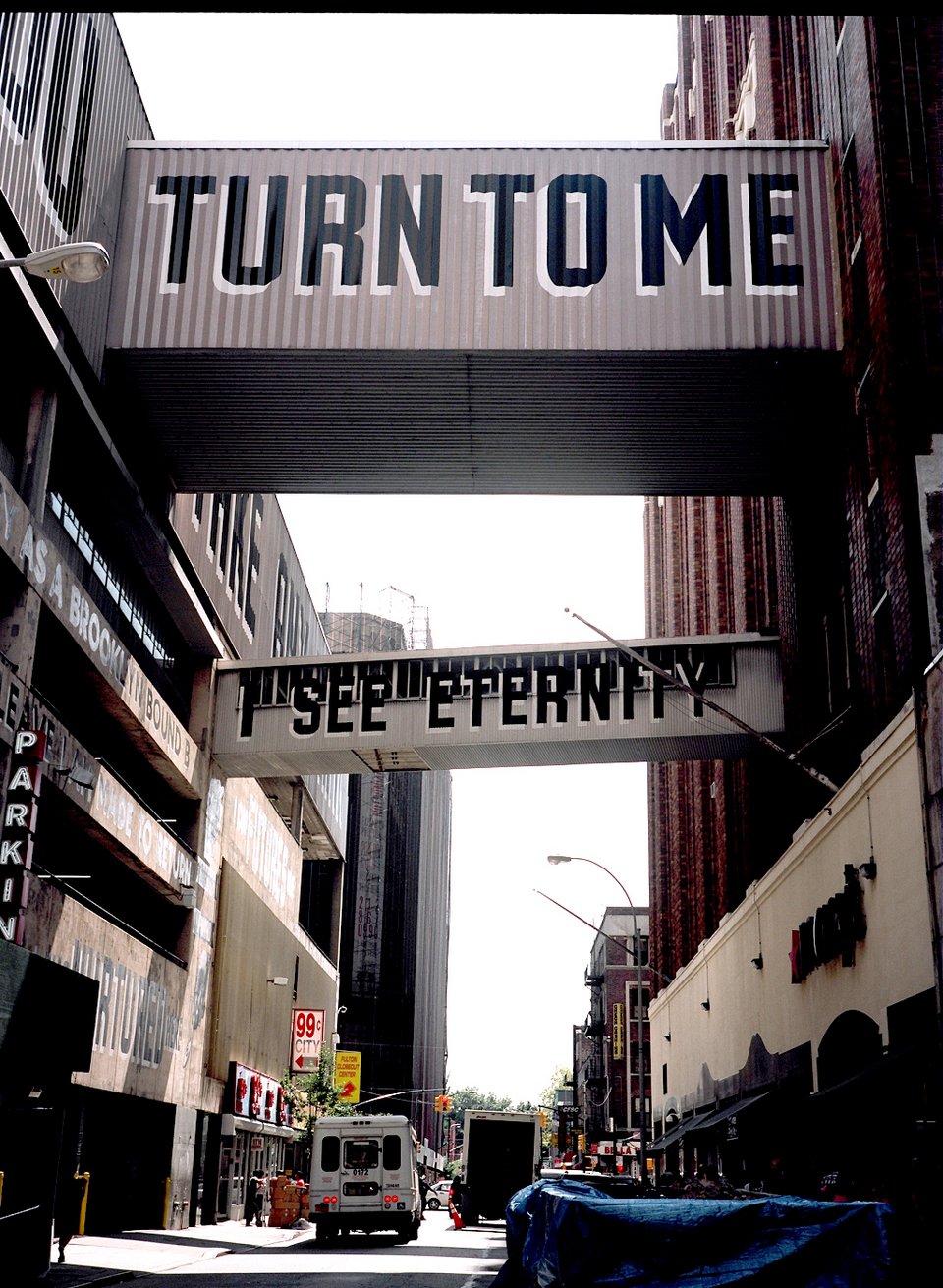 Μηνύματα αγάπης στους δρόμους της πόλης -Οταν το αστικό τοπίο γίνεται καμβάς εξομολογήσεων [εικόνες] | iefimerida.gr 13