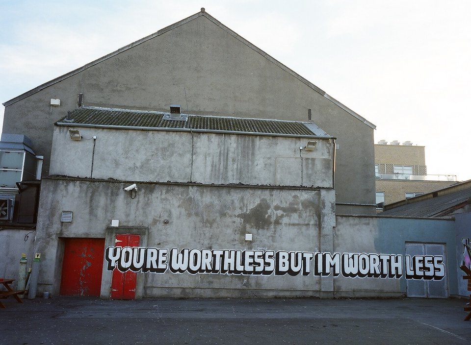 Μηνύματα αγάπης στους δρόμους της πόλης -Οταν το αστικό τοπίο γίνεται καμβάς εξομολογήσεων [εικόνες] | iefimerida.gr 4