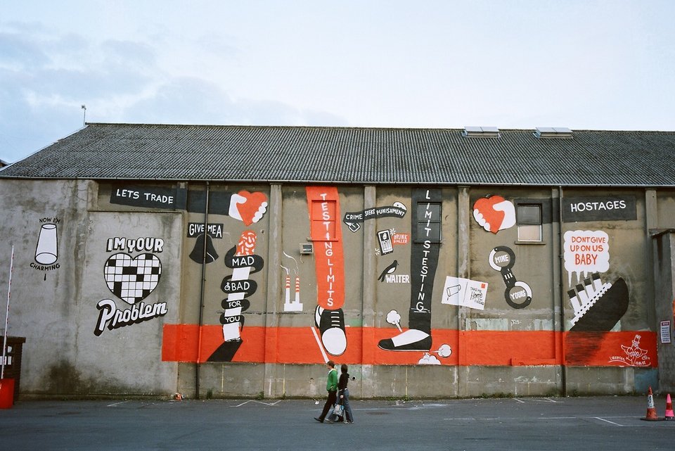 Μηνύματα αγάπης στους δρόμους της πόλης -Οταν το αστικό τοπίο γίνεται καμβάς εξομολογήσεων [εικόνες] | iefimerida.gr 8