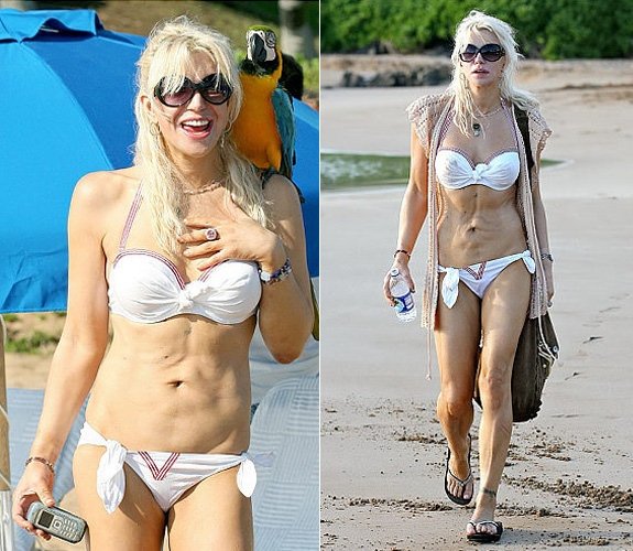 Σοκαριστικές εμφανίσεις διάσημων με μαγιό [εικόνες] | iefimerida.gr 8