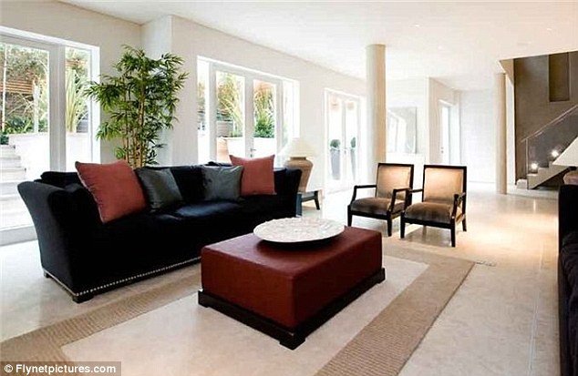 Ρόμπερτ Πάτινσον και Κρίστεν Στιούαρντ βρήκαν την ερωτική τους φωλιά [εικόνες] | iefimerida.gr 3