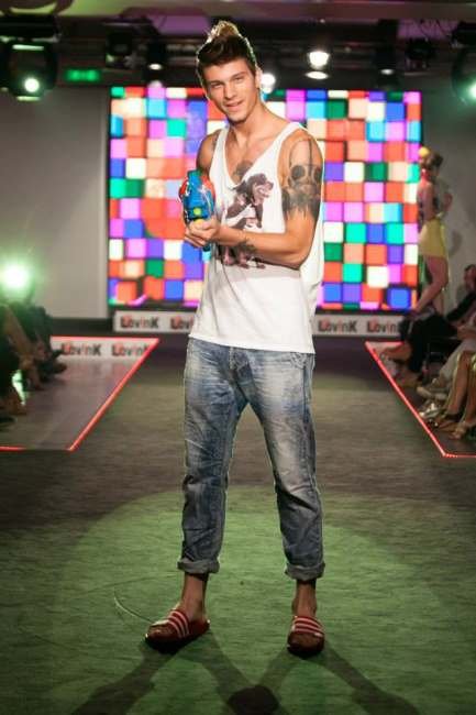 Η Εριέττα Κούρκουλου πουλάει τα ρούχα της για τα αδέσποτα ζώα [εικόνες] | iefimerida.gr 6