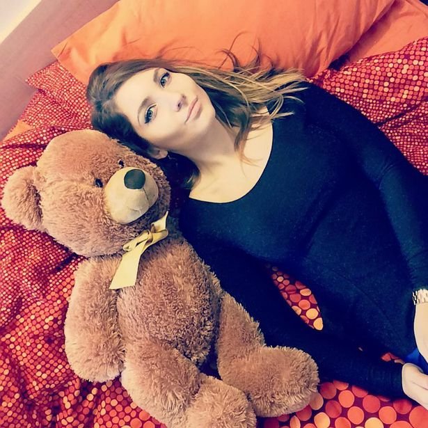 Φοιτήτρια Νομικής ξεσπάει: Οι γυναίκες με κρίνουν για την εμφάνισή μου [εικόνες] | iefimerida.gr 4