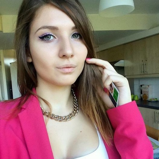 Φοιτήτρια Νομικής ξεσπάει: Οι γυναίκες με κρίνουν για την εμφάνισή μου [εικόνες] | iefimerida.gr 0