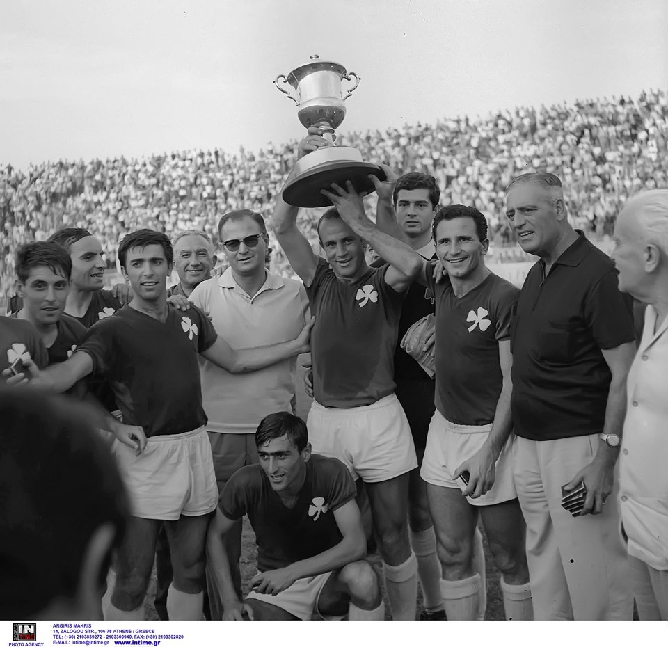 Οι «Θρύλοι των Γηπέδων» παρουσιάζουν την τελευταία τηλεοπτική συνέντευξη του Τάκη Λουκανίδη, στο Cosmote History [βίντεο] | iefimerida.gr 0