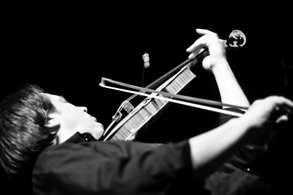 Ο Μπαχ παίζεται με τον τρόπο του Πιατσόλα; Ναι, αυτή την Τρίτη στο Μέγαρο Μουσικής [εικόνες, βίντεο] | iefimerida.gr 0