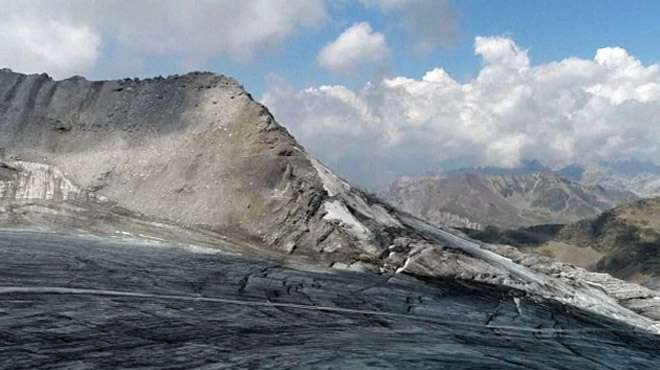 Ιταλία: Ο καύσωνας έλιωσε τα χιόνια στην κορυφή των Αλπεων -Τραγική κλιματική αλλαγή [βίντεο] | iefimerida.gr 0