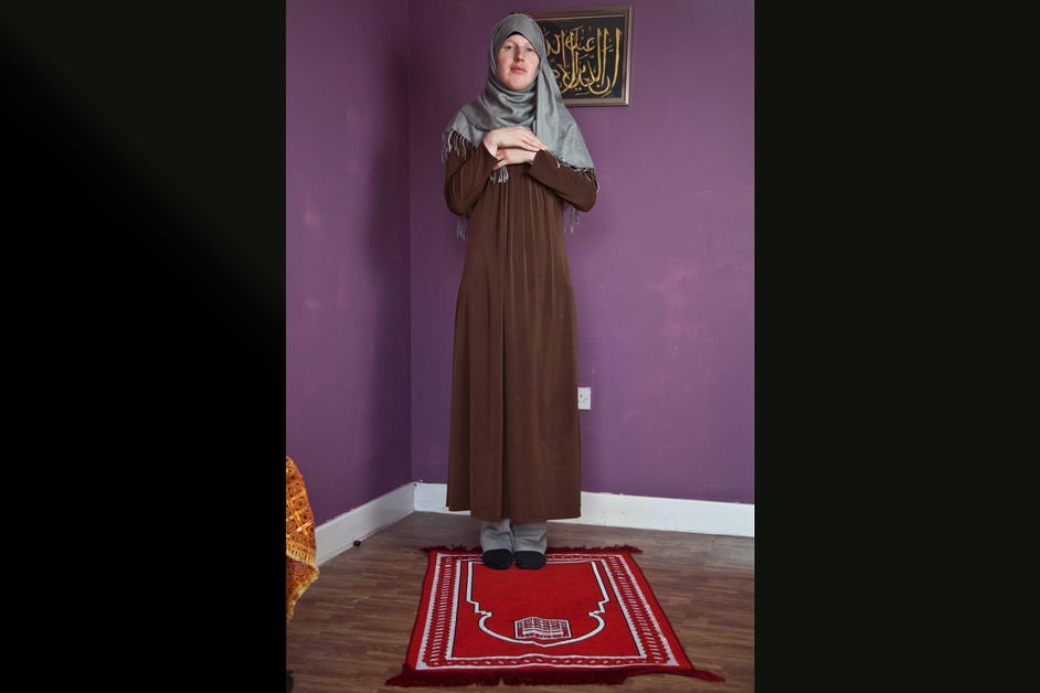 Λούση Βαλάντερ, η παράξενη ιστορία ενός Bρετανού στρατιώτη που έγινε γυναίκα και ασπάστηκε το Ισλάμ [εικόνες] | iefimerida.gr 3