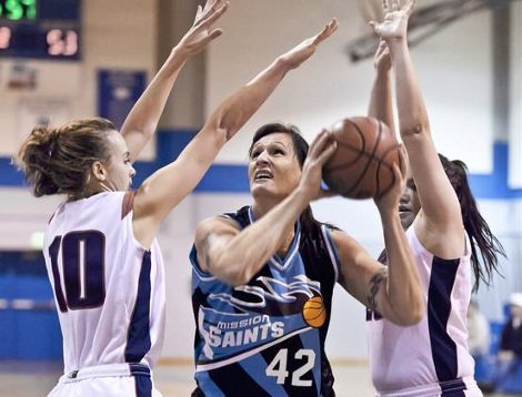 Η σέντερ που ήταν πρώην... Αμερικανός πεζοναύτης [εικόνες & βίντεο] | iefimerida.gr 1