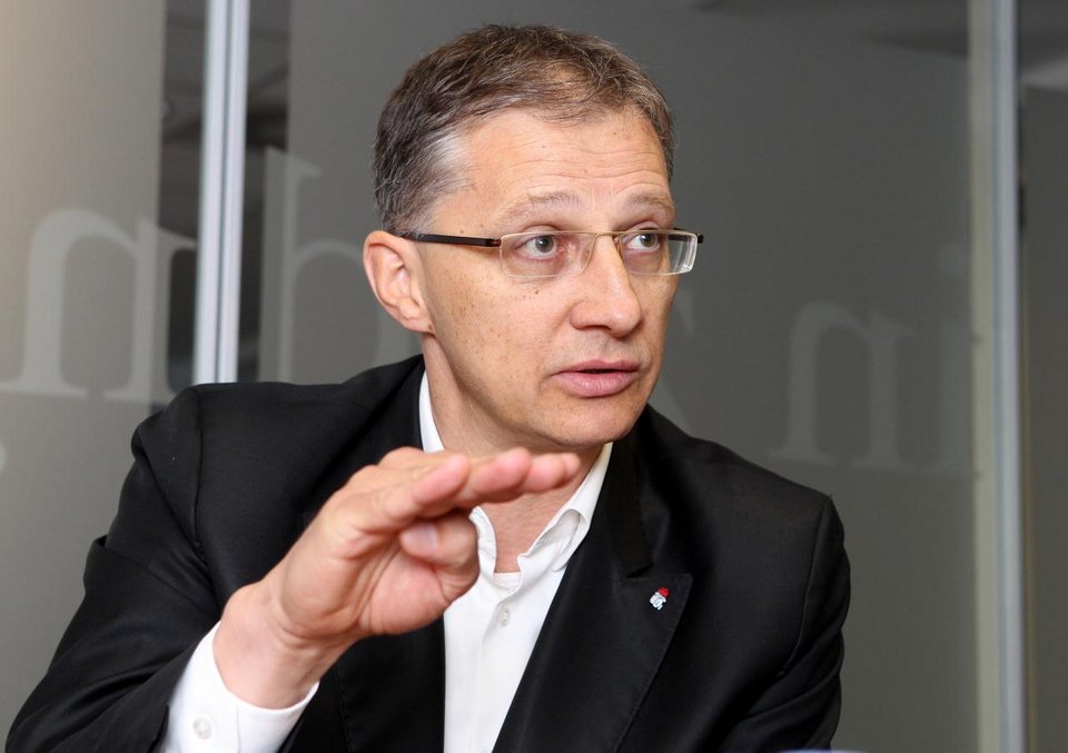 «Επιδημία» παραιτήσεων σοσιαλιστών αρχηγών στην Ευρώπη- Αποχωρήσεις σε Ιρλανδία, Ισπανία και Σλοβενία | iefimerida.gr 1