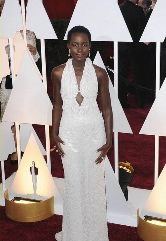 Εκλεψαν φόρεμα που φορούσε μεγάλη σταρ στα Οσκαρ[εικόνες] | iefimerida.gr 1