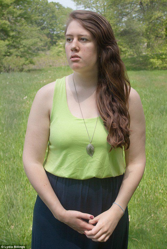 «Κάθε μέρος του εαυτού μου άλλαξε» - Γενναία θύματα βιασμού εναντιώνονται στη σεξουαλική βία, δείχνοντας το πρόσωπό τους [εικόνες] | iefimerida.gr 6