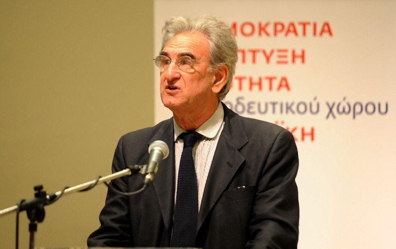 Βουδούρης-Παραστατίδης αφήνουν υπόνοιες περί χρηματισμού 4 ανεξάρτητων βουλευτών - Πολιτικά σκουλήκια τους αποκαλεί ο Λυκούδης | iefimerida.gr 0