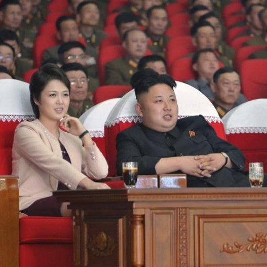Η Πρώτη Κυρία της Β. Κορέας: Με βέρα η σύζυγος του Κιμ Γιονγκ Ουν [εικόνες] | iefimerida.gr 0