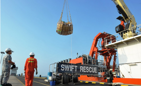 Αναζητώντας τη μοιραία πτήση της Malaysia Airlines: 40 πλοία και 34 αεροσκάφη χτενίζουν τη θάλασσα στο νότιο Βιετνάμ [εικόνες] | iefimerida.gr 3