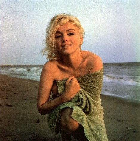Η «αιώνια» Marilyn Monroe: Ξέγνοιαστη και παιχνιδιάρα σε συγκλονιστική φωτογράφιση έναν μήνα πριν πεθάνει [εικόνες] | iefimerida.gr 5