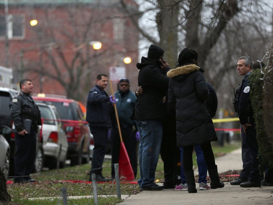 Ανήκουστο: Αστυνομικός θα σύρει στα δικαστήρια την οικογένεια  Αφροαμερικανού που ο ίδιος σκότωσε [εικόνες] | iefimerida.gr 0