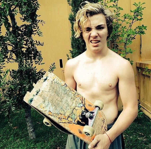 Η Μαντόνα πήγε στα δικαστήρια τον γιο της -Τον αναγκάζει να κάνει τις γιορτές μαζί της [εικόνες]  | iefimerida.gr 5