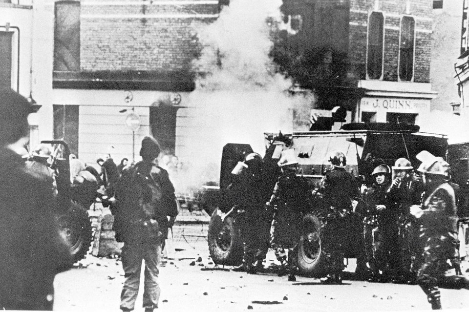 «Ματωμένη Κυριακή»: Βρετανός στρατιωτικός συλλαμβάνεται 40 χρόνια μετά το Μακελειό στη Βόρεια Ιρλανδία [εικόνες]  | iefimerida.gr 4