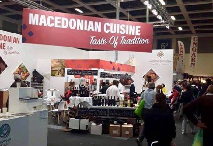 «Ο μουσακάς είναι μακεδονικός» -Οι γείτονες προκαλούν σε έκθεση γαστρονομίας στο Βερολίνο [εικόνες] | iefimerida.gr 1