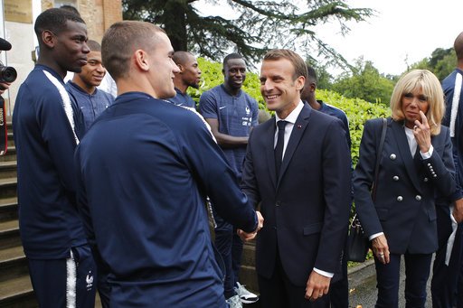 Η μόνη δουλειά που δεν... αγγίζει ο Μακρόν: Προπονητής της εθνικής -Η «εντολή» που έδωσε στους διεθνείς [εικόνες] | iefimerida.gr 4