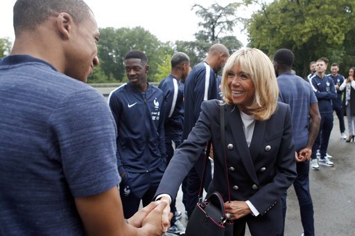 Η μόνη δουλειά που δεν... αγγίζει ο Μακρόν: Προπονητής της εθνικής -Η «εντολή» που έδωσε στους διεθνείς [εικόνες] | iefimerida.gr 7