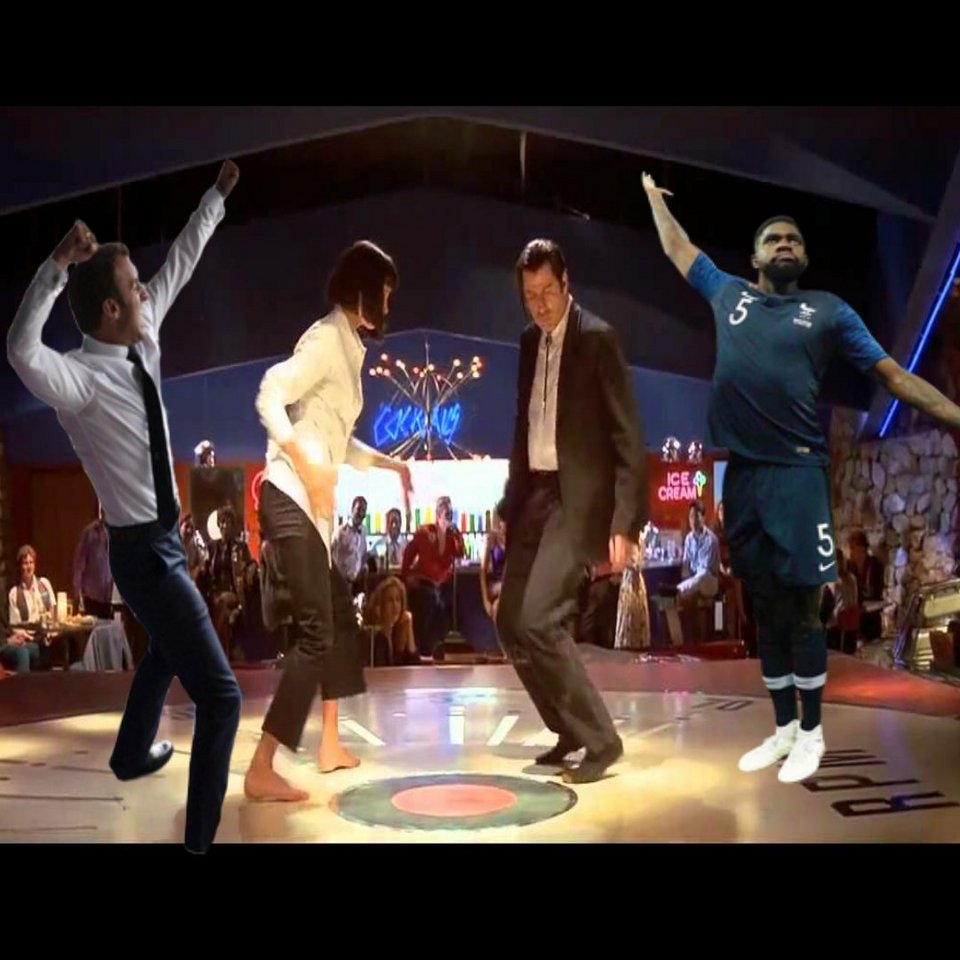 Το Twitter λάτρεψε τον πανηγυρισμό του Μακρόν για το Μουντιάλ [εικόνες] | iefimerida.gr 1