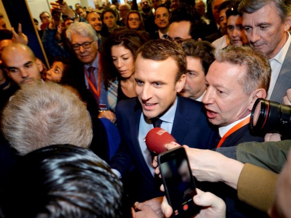 Το προφίλ του Εμμανουέλ Μακρόν: Φαβορί να γίνει ο νεότερος πρόεδρος Γαλλίας, μετά τον Ναπολέοντα [εικόνες] | iefimerida.gr 0