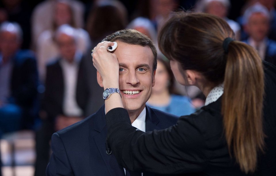 Η μακιγιέζ του Εμανουέλ Μακρόν στοίχισε 26.000 ευρώ σε 3 μήνες | iefimerida.gr 0