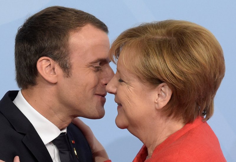 Ο Τραμπ έθεσε στον Πούτιν θέμα ρωσικής ανάμειξης στις εκλογές των ΗΠΑ -Το αρνήθηκε ο Ρώσος πρόεδρος [εικόνες & βίντεο] | iefimerida.gr 15