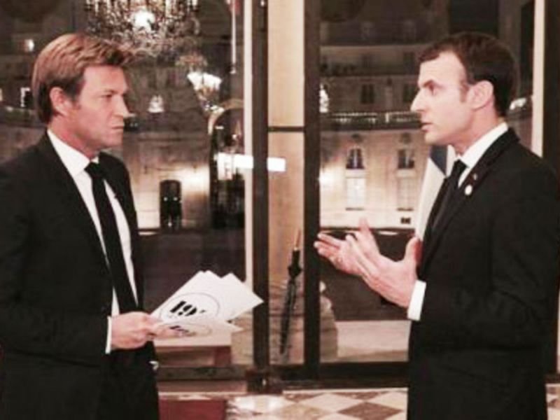 Το στιλ του Εμανουέλ Μακρόν που ξετρελαίνει: Εδωσε συνέντευξη... περπατώντας [εικόνες] | iefimerida.gr 2