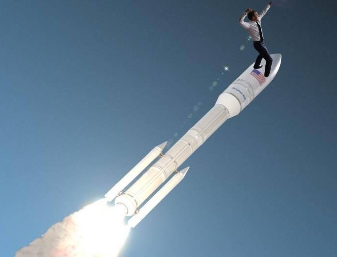 Το Twitter λάτρεψε τον πανηγυρισμό του Μακρόν για το Μουντιάλ [εικόνες] | iefimerida.gr 2