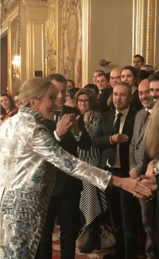 Ολα όσα έγιναν στο δείπνο του Μακρόν και της Μπριζίτ, στους Γάλλους σχεδιαστές [εικόνες] | iefimerida.gr 2