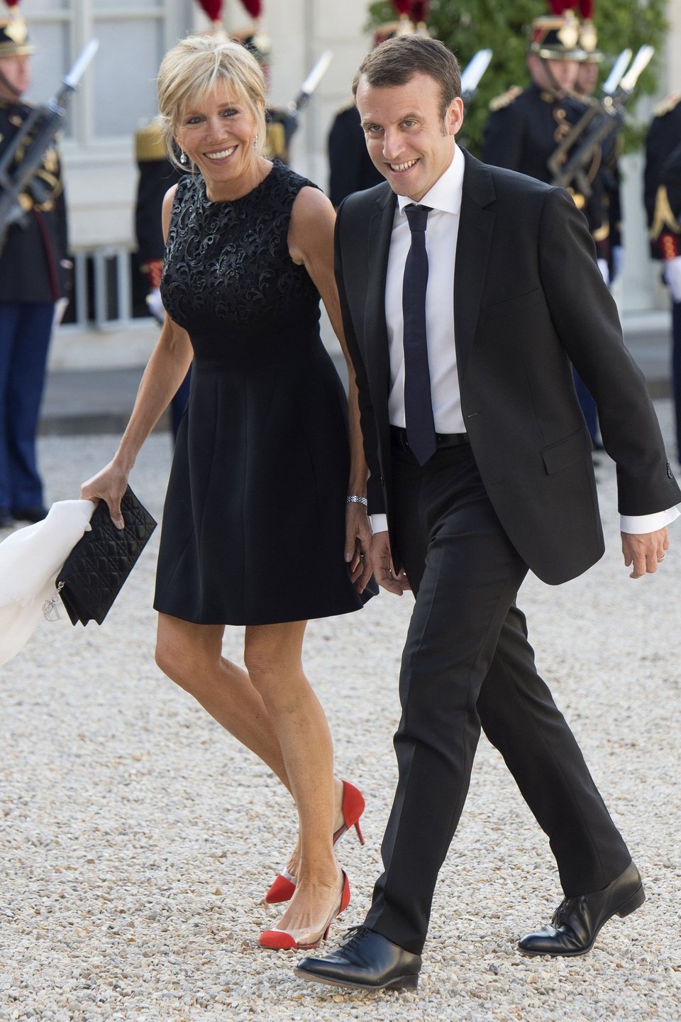 Φοιτήτρια παρενοχλούσε ερωτικά τον υπουργό Οικονομίας της Γαλλίας, Εμμανουέλ Μακρόν! [εικόνες] | iefimerida.gr 4