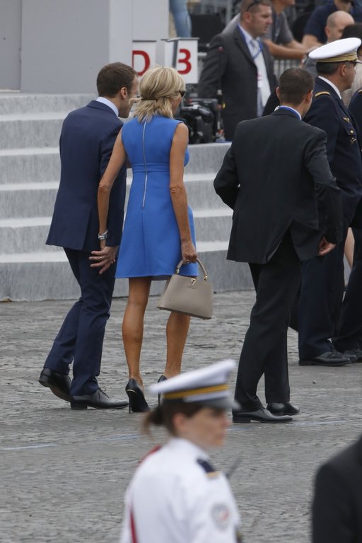 Ο άγνωστος υπουργός Οικονομίας της Γαλλίας: Είναι παντρεμένος με την καθηγήτριά του! [εικόνες] | iefimerida.gr 11