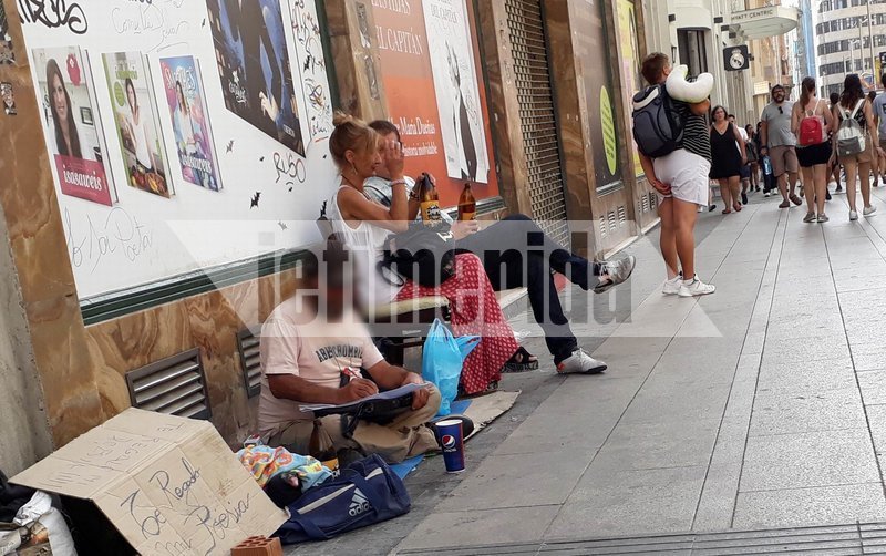 Το iefimerida στην Ισπανία – Αγωνία για τους άστεγους, βρίσκονται εκτεθειμένοι στον καύσωνα [εικόνες]  | iefimerida.gr 2