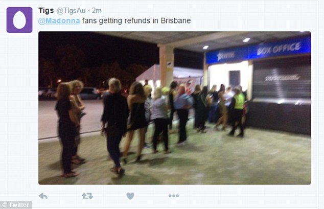 Η Μαντόνα το τερμάτισε -Ξεγύμνωσε γυναίκα πάνω στη σκηνή [εικόνες & βίντεο] | iefimerida.gr 6