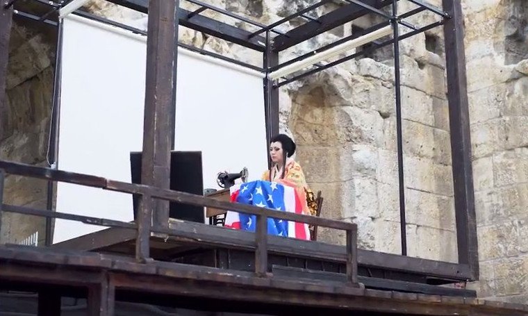 Δείτε πώς γίνεται το εντυπωσιακό μακιγιάζ καμπούκι της Μαντάμα Μπαττερφλάι [εικόνες & βίντεο]  | iefimerida.gr 0