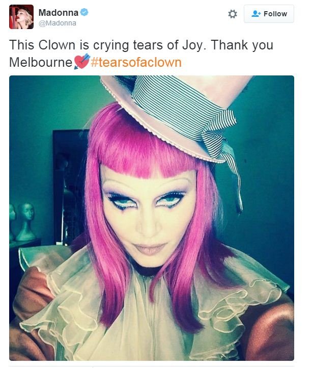 Η Μαντόνα εμπορεύεται τον γιο της Ρόκο σε κάθε συναυλία [βίντεο] | iefimerida.gr 0